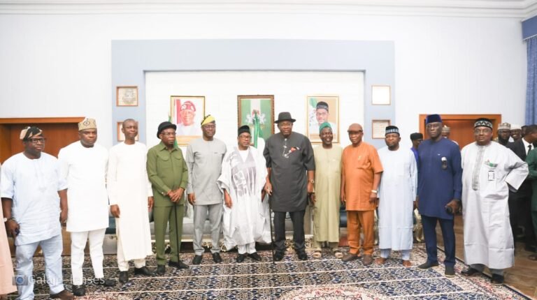 Makinde Cautions PDP Members Over Alleged Wike–Tinubu Deal