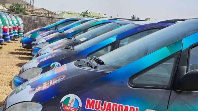 Bauchi APC Sen. distributes 25 vehicles to boost grassroots mobilisation